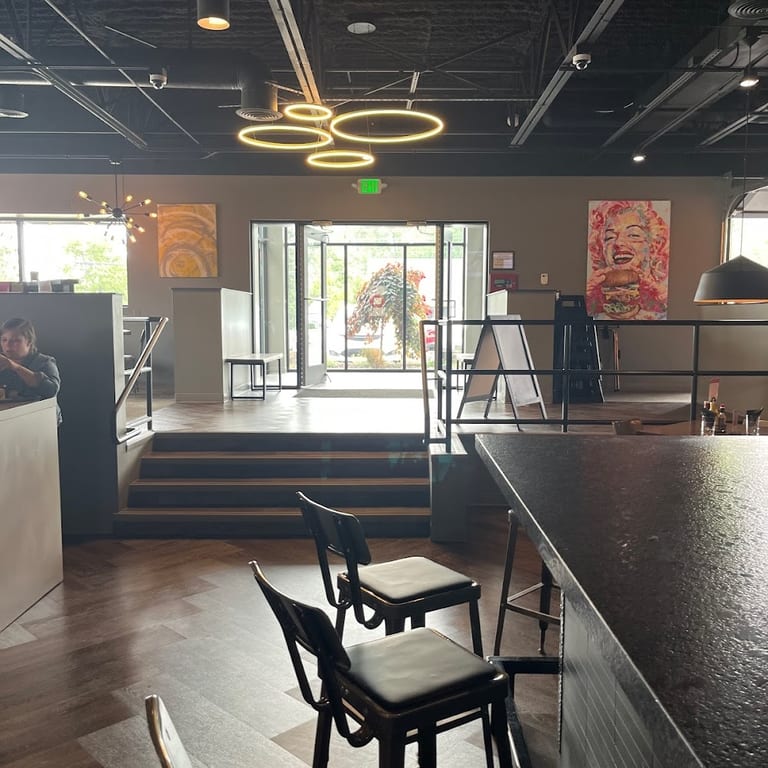 About Joe's On Jolly